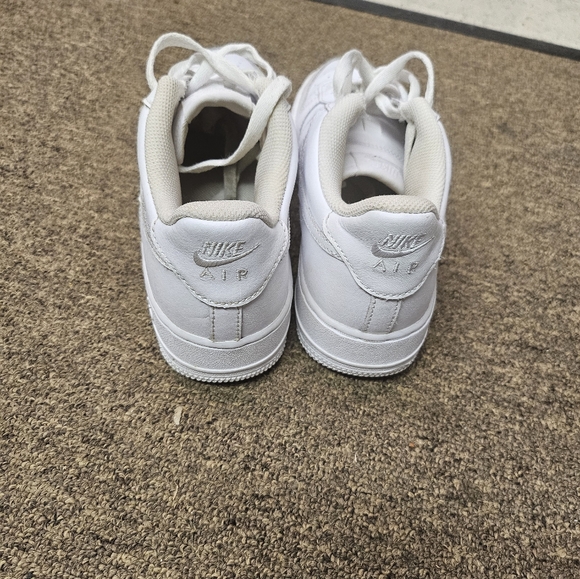 Air force 1 size 6.5 - Picture 2 of 8